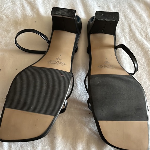 Heels - Picture 2 of 2